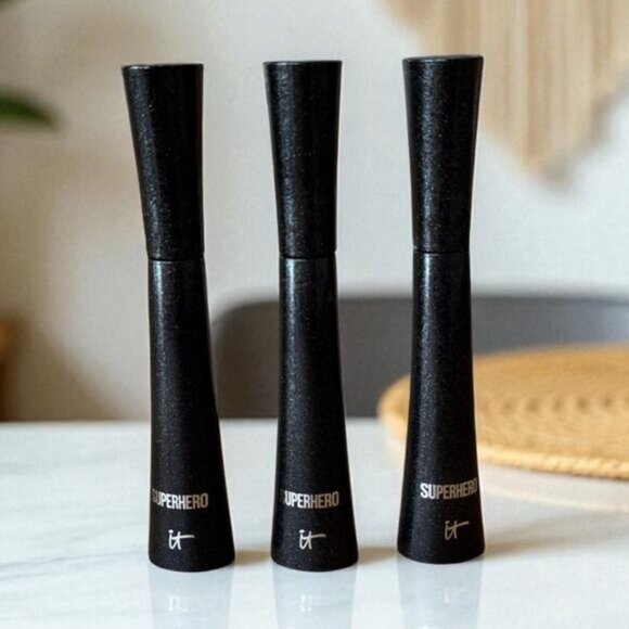 IT Cosmetics Superhero Elastic Stretch Volumizing Mascara Trio in Super Black - Picture 1 of 5